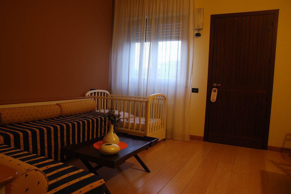 Nuovo Hotel Vigevano Exterior foto
